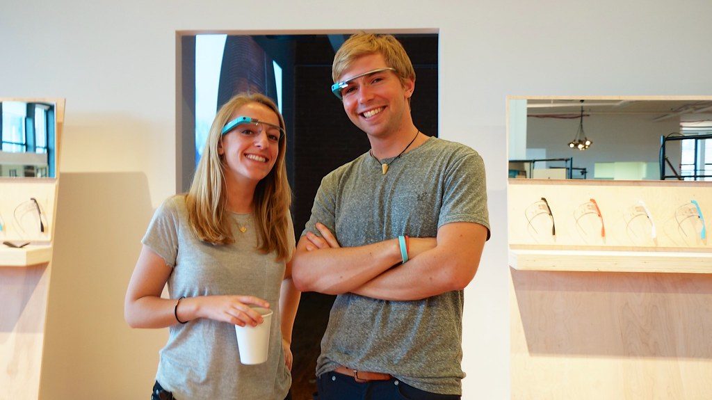 Samsung's Galaxy Glasses Bet AI Beats a Screen, Gadgets explainer